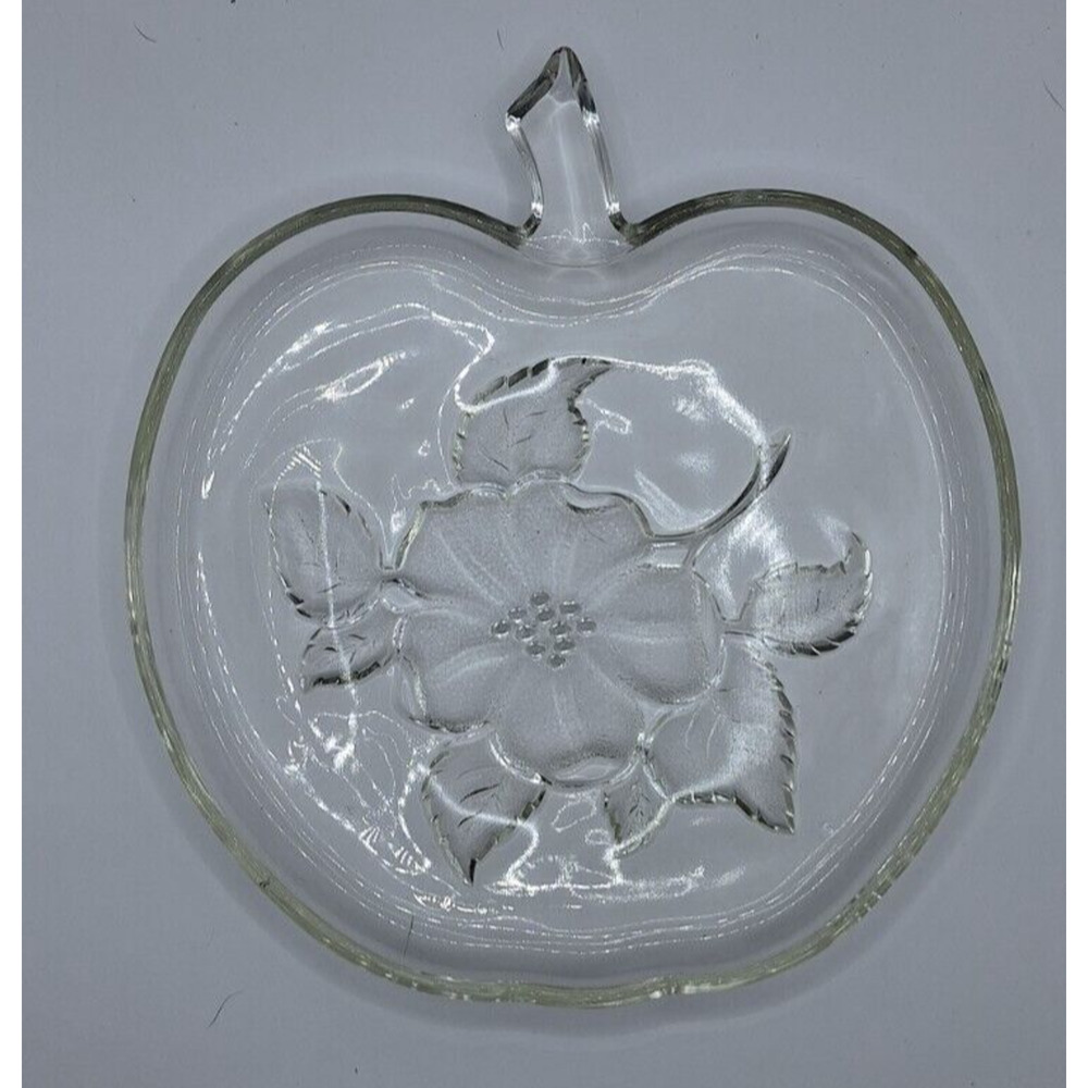 HAZEL Atlas "APPLE" by Orchard Embossed Salad Luncheon GLASS ~ 4 Plates Vintage